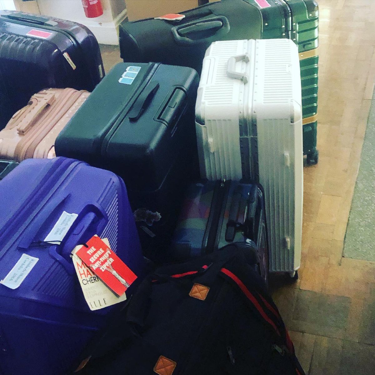 sfc_boarding's tweet photo. It is that time in the term where everywhere you look you see suitcase, thank you to our wonderful maintenance team who help our boarders take their cases down the stairs. We know we are well looked after. Happy Half Term everyone #halfterm #oneweekoff #suitcases #iloveboarding https://t.co/CX9m05dV3v