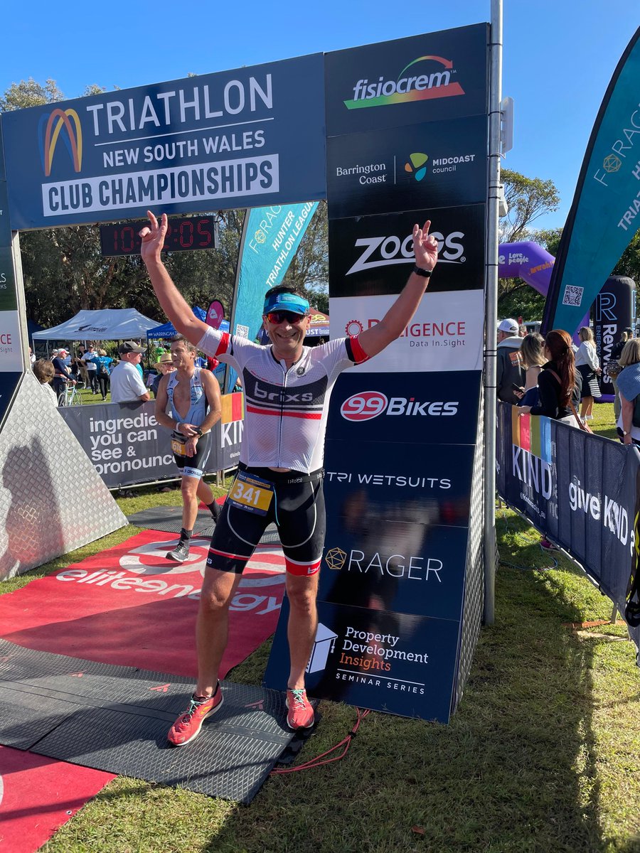 billigence's tweet photo. Last weekend concluded the @TriathlonNSW Club Champs on a beautiful day in Forster.

We are really proud to sponsor junior triathlon in NSW!

Billigence CEO Jana Kapr, CTO Michael Kapr and their son Martin all took part in the event.

#triathlon #NSW #billigence https://t.co/Imju0CAI2R