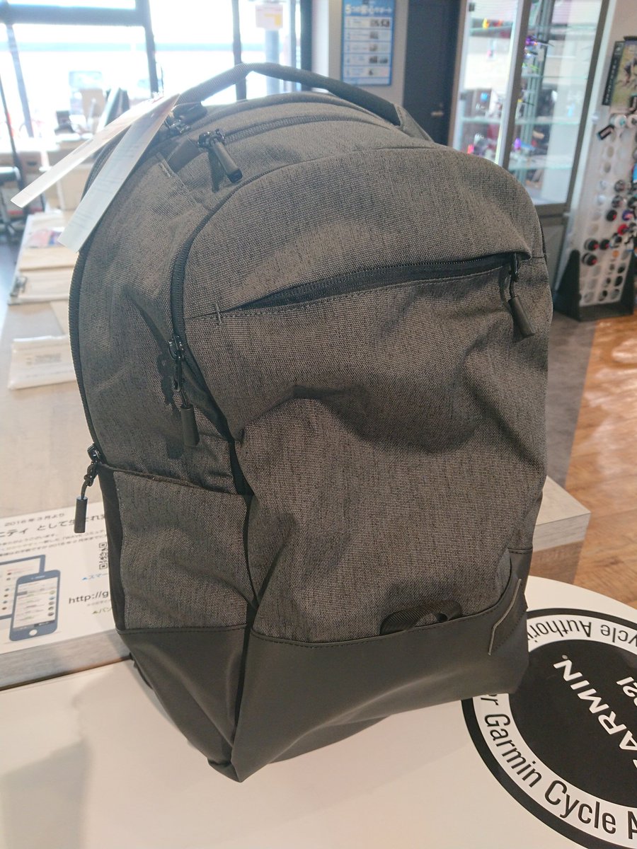 wb_bikes's tweet photo. 高松店です。
新商品
ボントレガーCommuter Backpack
入荷しました。
価格は17490円（税込み）です。
ポケットが多くて使い勝手が良さそうですよ！
#WAVEBIKES #TREK #トレックコンセプトストア #CommuterBackpack
#ボントレガー #新商品 https://t.co/ERWVYEC0pG