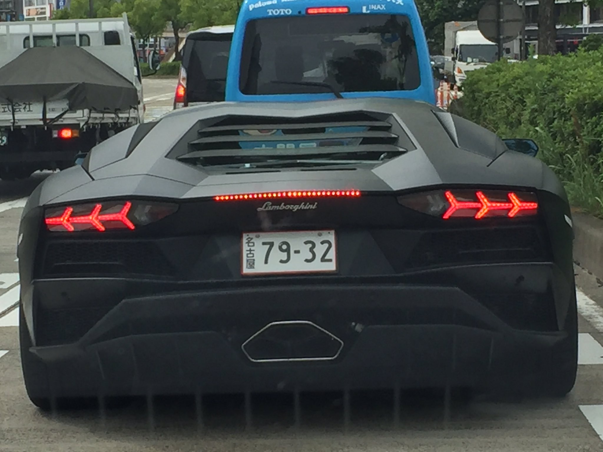 Twitter 上的 Buysmedage 平べったい黒い車 音もうるさいね T Co Pekgtvonbp Twitter