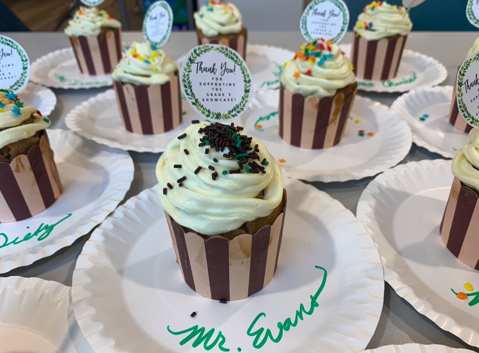 Our G5 showcase would not have been possible without our AMAZING community <a href="/StamfordHK/">Stamford American School Hong Kong</a>! Thank you to our fantastic teachers that presented their passions to inspire our Ss, leading experiments and for showing Ss how to create websites, infographics and design logos! #CognitaWay