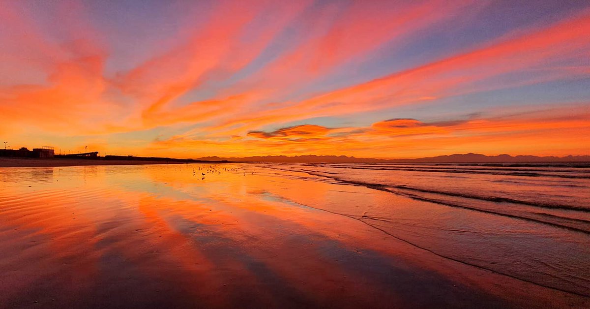 It's sunrise season in Cape Town and we were greeted with this incredible dawning on Muizenberg Beach 
#sunrise #CapeTown #autumnsky