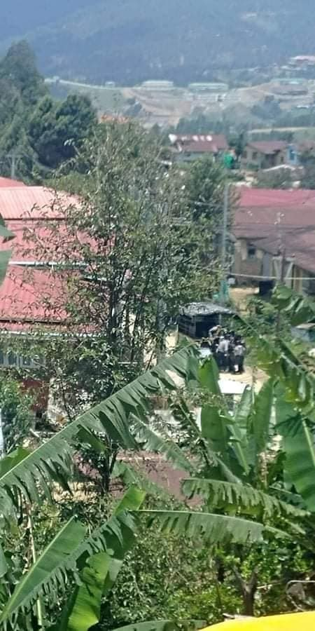 spring21MM's tweet photo. On May 28, at 11:15 a.m.,Military terrorists abducted a person for no apparent reason near a school,above the #Hakha Auto Office in #Hakah,Chin State.
-Terrorists also confiscated a motorcycle &amp; loaded it into their truck.
#May28Coup
#WhatsHappeningInMyanmar
#ReleaseTheDetainees https://t.co/ei6JYLAkAX