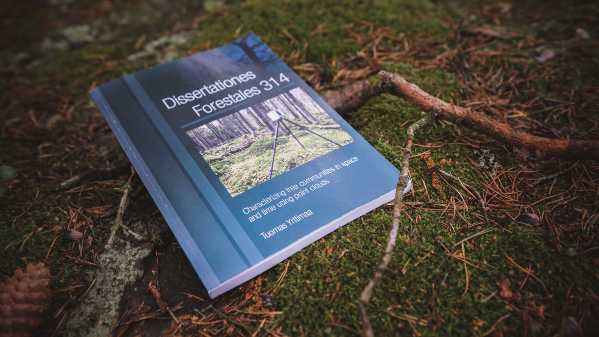 Exciting day today. Tuomas Yrttimaa is defending his dissertation <a href="/Forest_sciences/">UEF Forest Sciences</a> today. We could only dream of the tools that Tuomas has created when we measured diameters by hand from the point clouds 10y ago. Awesome work Tuomas! #TLS <a href="/UNITEflagship/">UNITE Flagship</a> 

uef.fi/en/article/cha…