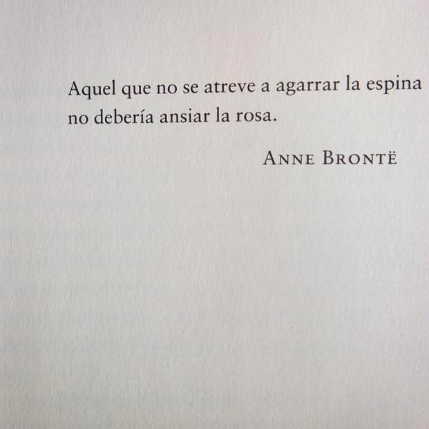 🖤 #AnneBronte fallecía de tuberculosis en Scarborough #taldiacomohoy de 1849. Era la más joven de las #hermanasBronte, y ha pasado a la historia por ser la autora de #AgnesGrey y #LaInquilinaDeWildfellHall.