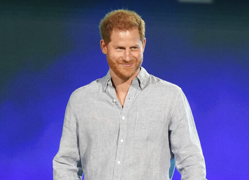 Should we praise Prince Harry for speaking out about mental health?

In his latest TV appearance he's revealed how he coped with Meghan's suicidal feelings.

Should his critics give him a break?

#JeremyVine