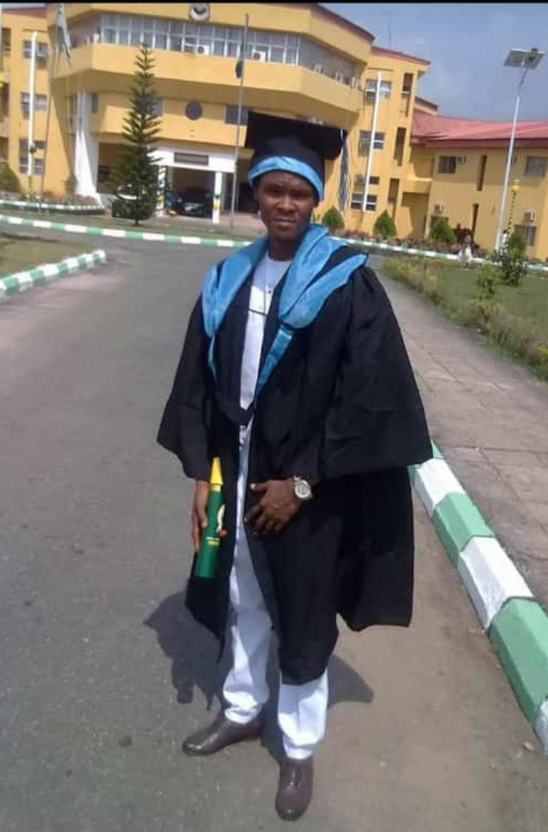 Godpickinn's tweet photo. @aproko_doctor The guy on white shirt was my course mate in FUTO, He works with NLNG in PH. Yesterday,  he travelled to Owerri to get a casket for his father-in-law's burial but was arrested and being paraded as unknown gunman in Owerri  #Freecasmir @aproko_doctor
Please help retweet https://t.co/KT1Ado4FRt