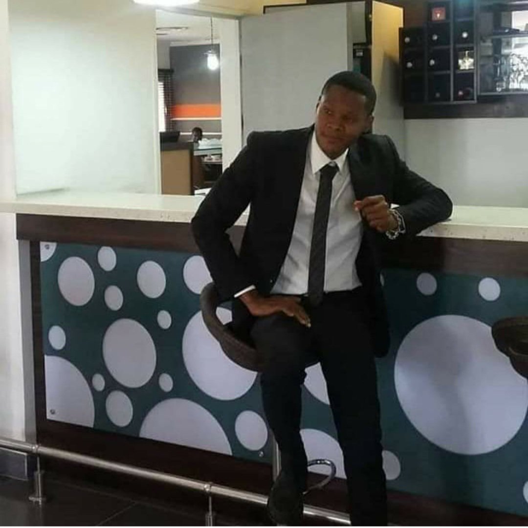 Godpickinn's tweet photo. @aproko_doctor The guy on white shirt was my course mate in FUTO, He works with NLNG in PH. Yesterday,  he travelled to Owerri to get a casket for his father-in-law's burial but was arrested and being paraded as unknown gunman in Owerri  #Freecasmir @aproko_doctor
Please help retweet https://t.co/KT1Ado4FRt
