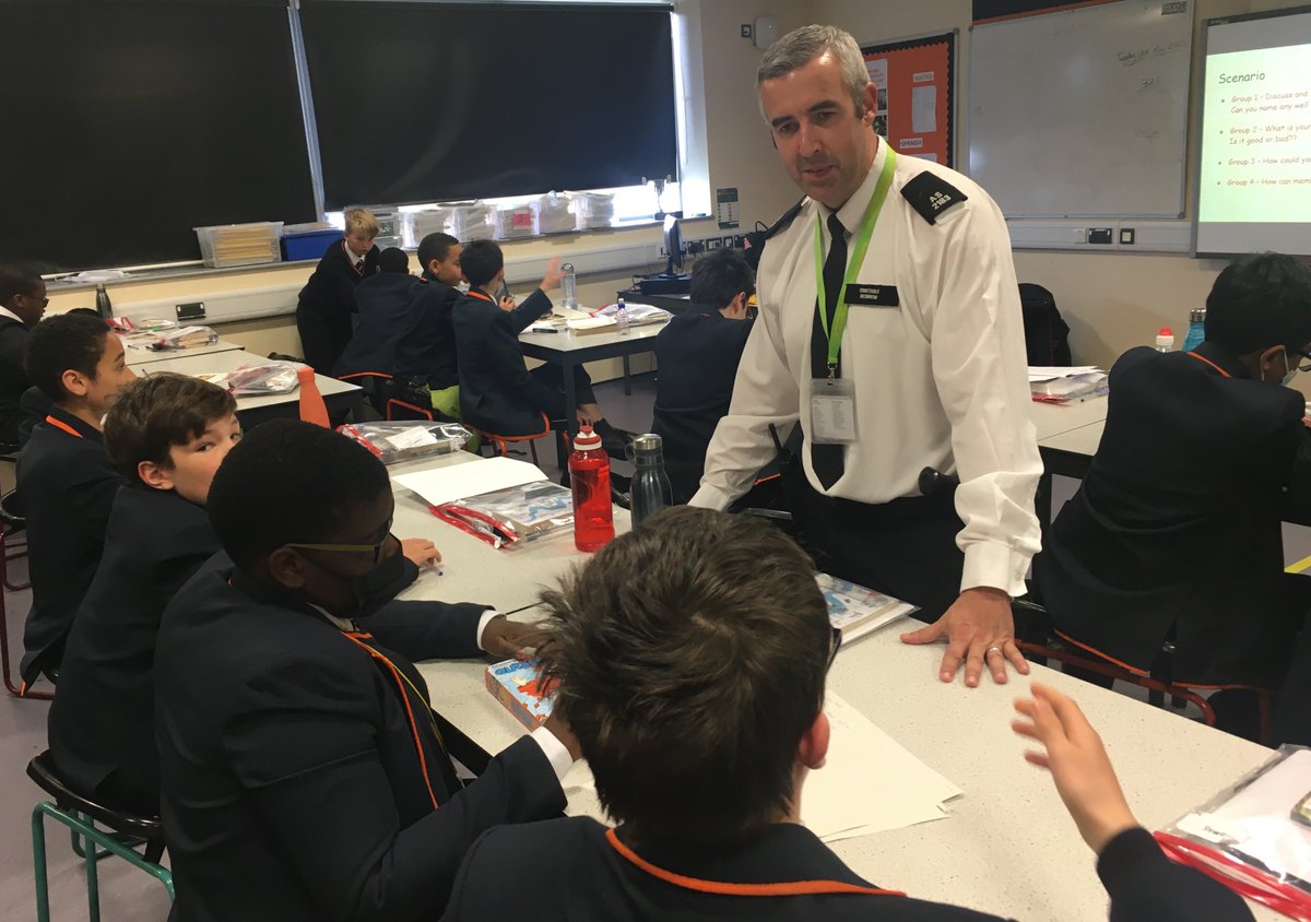 HarrisEDB's tweet photo. Year 7 take part in a special day planned and delivered by Southwark Police, exploring topics such as County Lines, terrorism, illegal substances, sexualised behaviours and Stop and Search. Find out more https://t.co/YddGE4Bt72 https://t.co/8bAUa6Vlh2