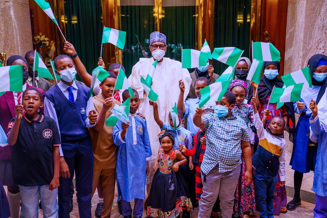 Herrybeth16's tweet photo. "Children are the leaders" of tomorrow. My question is, are Benue children not inclusive in this leadership of tomorrow, why then are life's snatched out of them at this tender age? Why are the casualties? Why render them homeless? Why make the ophans this early
#BenueUnderAttack https://t.co/yzL2TTpvbg