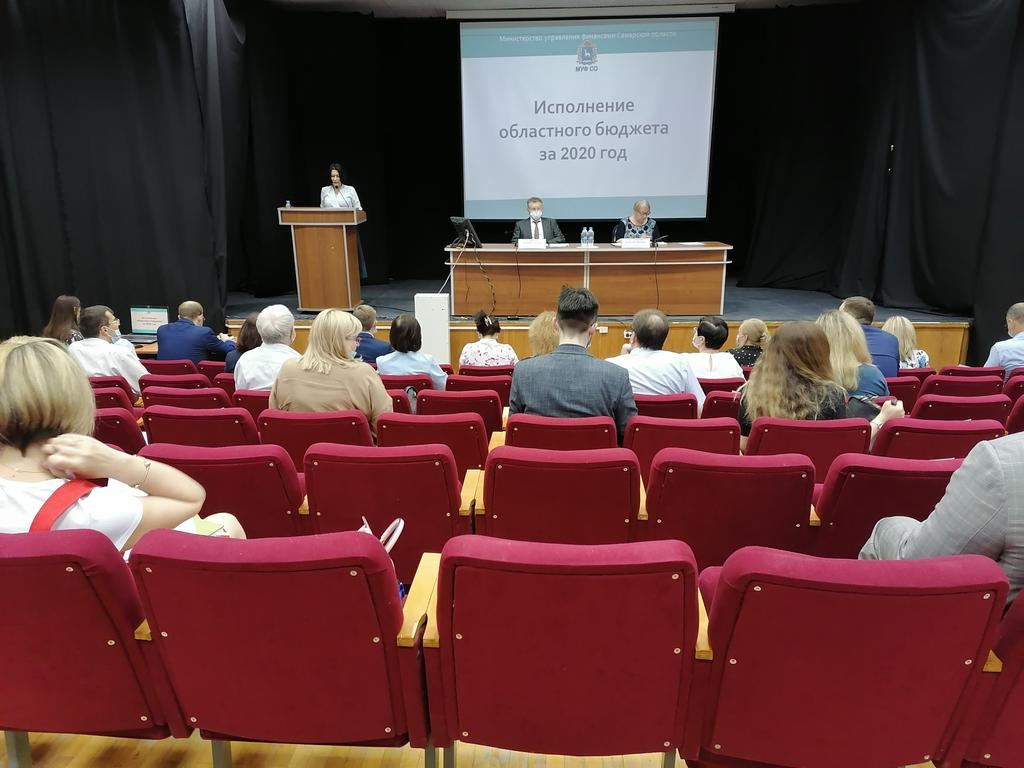 Проходят публичные слушания по отчёту минфина Самарской области об исполнении регионального бюджета за 2020 год. Расходы на социальную политику, образование и здравоохранение составили в целом 58,5%.