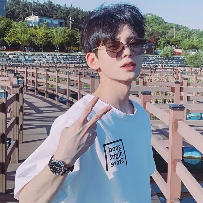 sadaqouh's tweet photo. Hello pips, New account but not new to rp. My name's Jiro Zadvoi, 96 liner. I hope I can make a lot of friends. Pwede ba? Bawal? Haha sabi ko na eh, djk. Sana marami akong maging kaibigan! https://t.co/VPBNMWnI8n