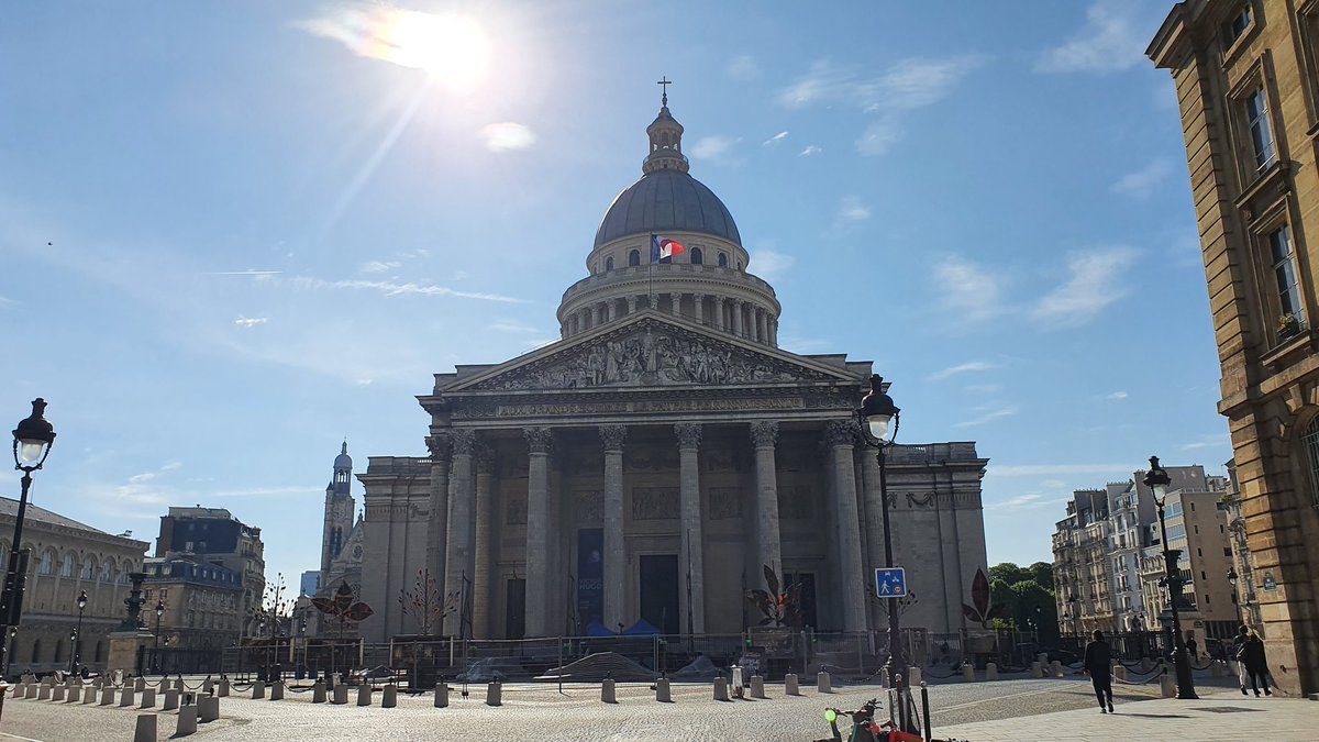 DoretStephanie's tweet image. Le soleil s'est invité pour la création de notre rallye #mathcitymap avec @christianmercat @APMEP_IDF @Apmep_Nat @sebplanchenault @salonmaths
salon-math.fr/2021/05/06/apm…