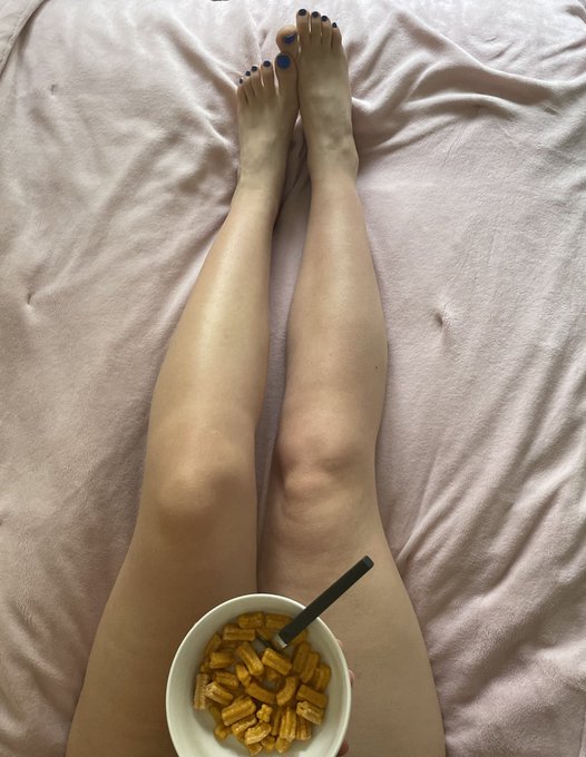 Watch Daisy🌼's leaked NSFW photo on TwXstars