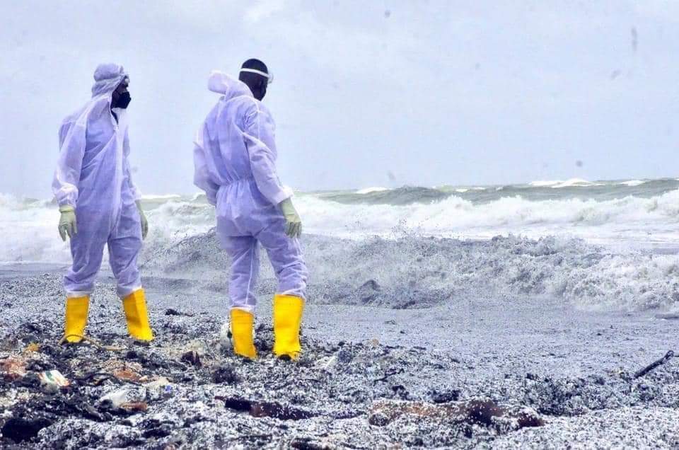 premjourn's tweet photo. Sri Lanka's Western Province coastal belt is covered in Plastic Pellets known as nurdles.This is an unprecedented marine environment disaster!! Due to pellets, all fishing industry in western half of Sri Lanka &amp; South of India will be severely affected for the foreseeable future https://t.co/dvQfLkn1zY
