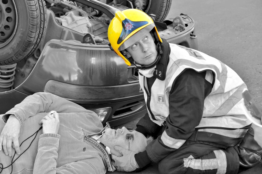 Firesnapper999's tweet photo. As many of my #FireFamily will attest, not wearing a seat belt has resulted in too many sights, sounds & smells etched in to our brains. #Ejection #CheyneStokes #RollOvers #BananaImpact #WearYourFcukingBelt
*Trng / Ex Images https://t.co/KhexdfF3fc