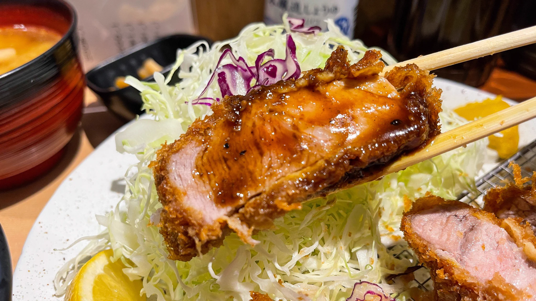 絶品トンカツを食べたいときはぜひ！東京目黒駅から徒歩3分の「とんかつ目黒こがね」