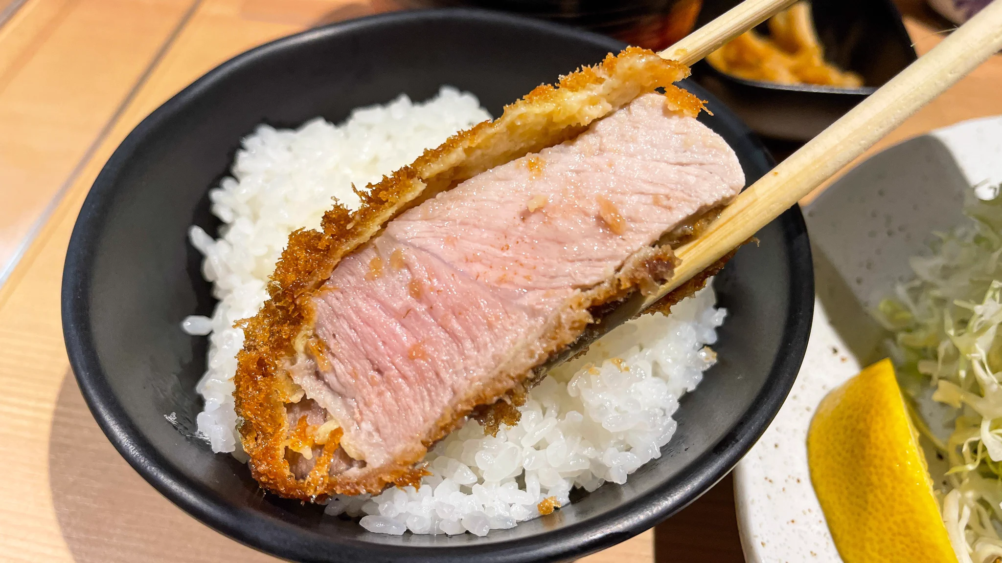 絶品トンカツを食べたいときはぜひ！東京目黒駅から徒歩3分の「とんかつ目黒こがね」