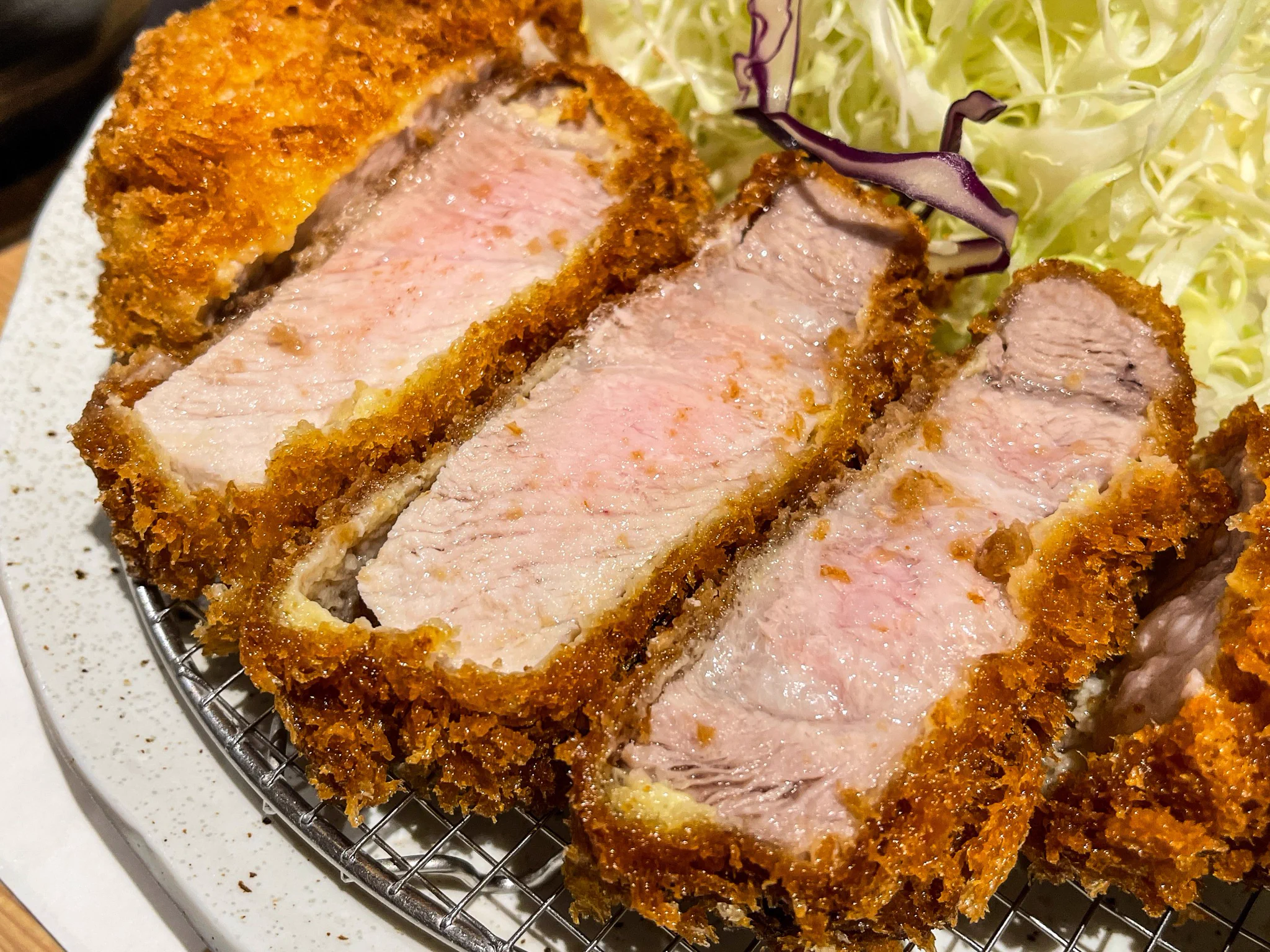 絶品トンカツを食べたいときはぜひ！東京目黒駅から徒歩3分の「とんかつ目黒こがね」