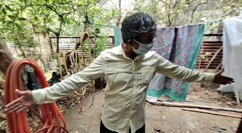 RanjitVDeshmukh's tweet photo. #forest #officials on toes as they take help of a #dog #Squad after Kishore Jagtap narrate how he saw a #leopard at his resident on plot no 164 Gayatri Nagar #Nagpur May 28th 2021
@timesofindia @TOI_Nagpur @SunilWarrier1 @uddhavthackeray @AUThackeray @vijaypTOI #wildlife #forest https://t.co/vmJxVG0f2e