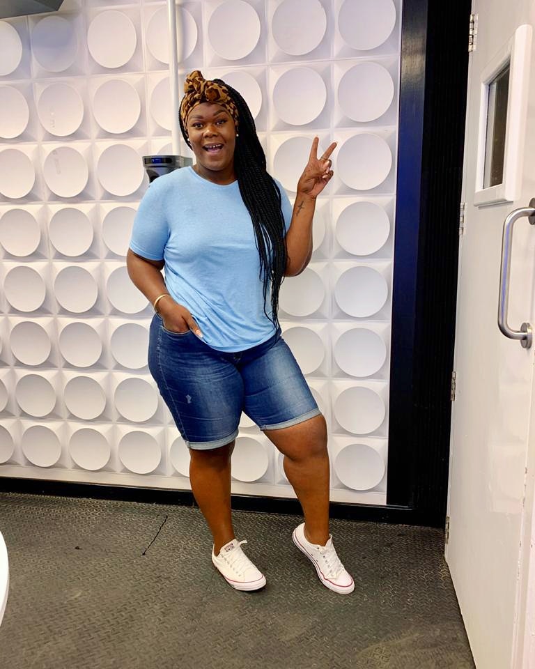 Lets say deuces to the week that was!✌
Tune in; great music, good vibes till 3pm! #KissSidede <a href="/Kiss100kenya/">Kiss 100 Kenya</a>