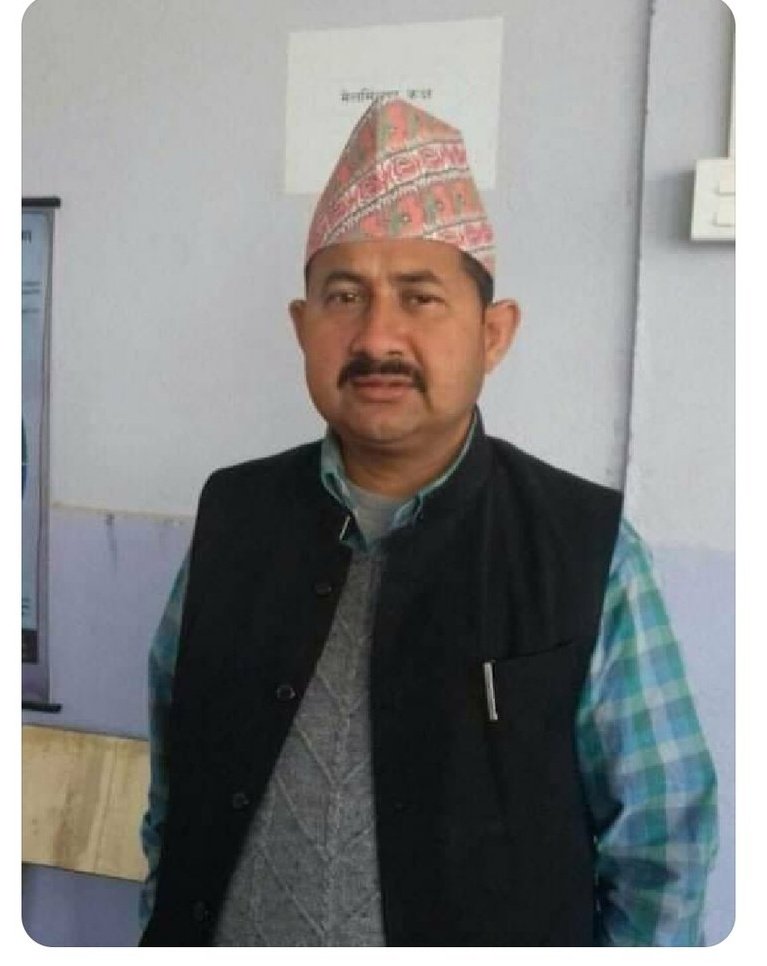 Kalpana9133's tweet photo. येस्तो महामारीमा रातदिन खट्ने नर्स चिकित्सक र स्वस्थ्यकर्मी माथी भेरी अञ्चल अस्पतालमा कुटपिट गर्ने एमाले नेता लाई 
के भन्नू हुन्छ??
कम्युनिस्ट  भाइ बहिनी हो??? https://t.co/FHSulIcCFz