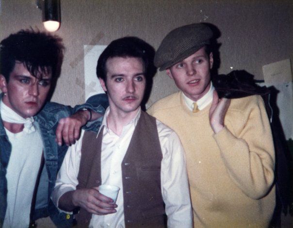 rockforlife1987's tweet photo. @midgeure1 Happy Birthday #SteveStrange #Visage @Visage80s #80s #RIP #FadeToGray #BlitzClub #BlitzKids #HappyBirthday @DJRustyEgan 🎉🎉🎉🎈🎈🎈💖❤️💖❤️💖👨🏻🎤🥂👍🏻🔥💯🎶🎤🎸🇬🇧 https://t.co/kuMO2oikqZ