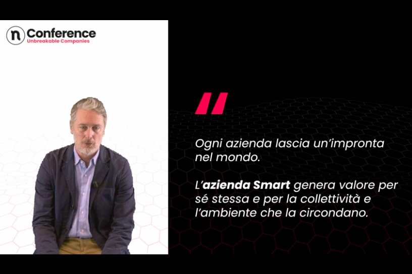 Una #SmartCompany
▶️ Limita gli #Assets 
▶️ Riduce la presenza umana all'indispensabile, ma ha attenzione per le persone e la loro formazione
▶️ Alto fatturato e capitalizzazione per dipendente
▶️ Generano valore per sè e per la società

Luca Eleuteri di <a href="/casaleggio/">Casaleggio Associati</a> a #Nconf21