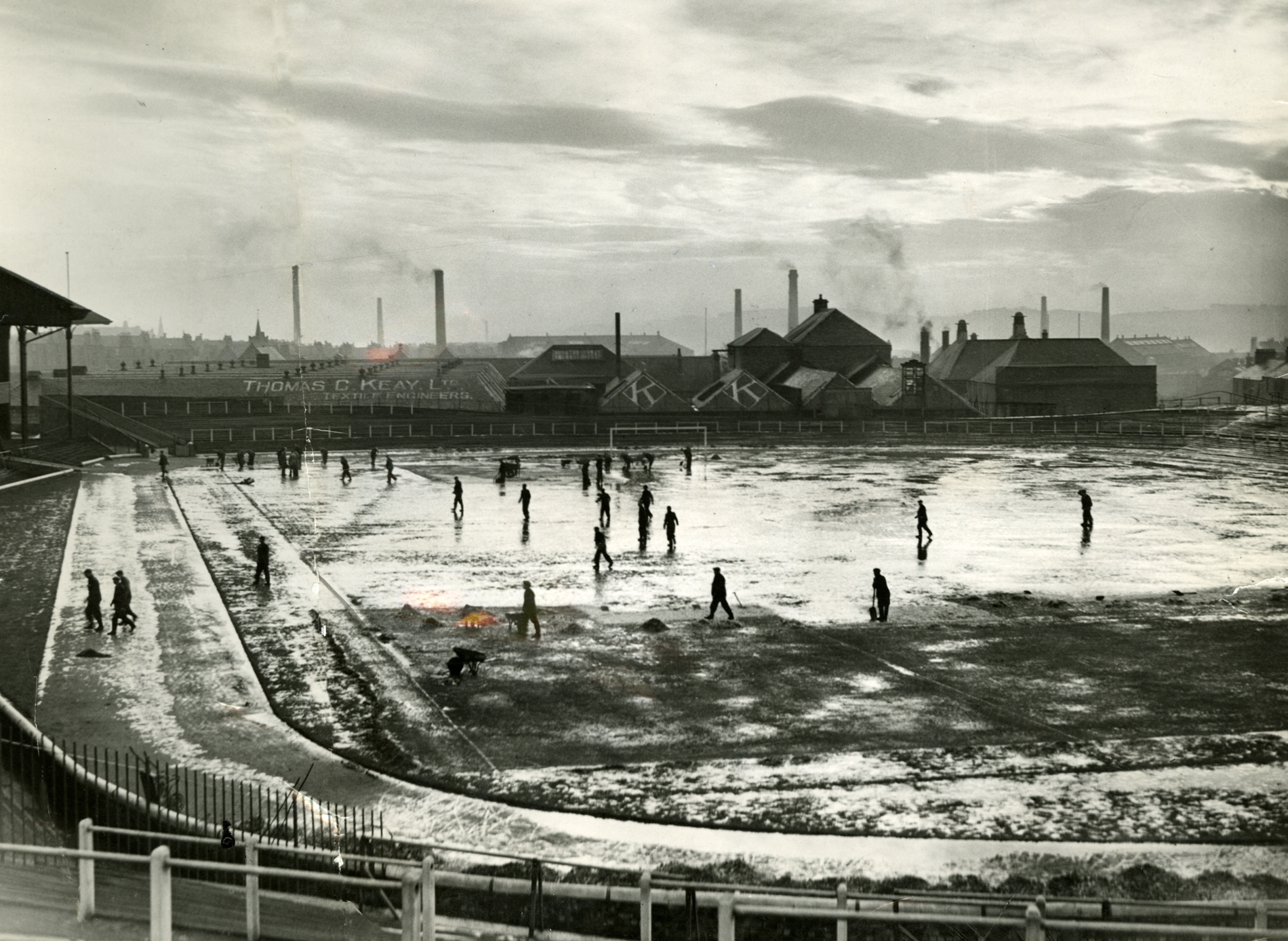 PictureThis Scotland on Twitter "Winter at Dens Park, Dundee. Home of Dundee FC. (1957) Pic