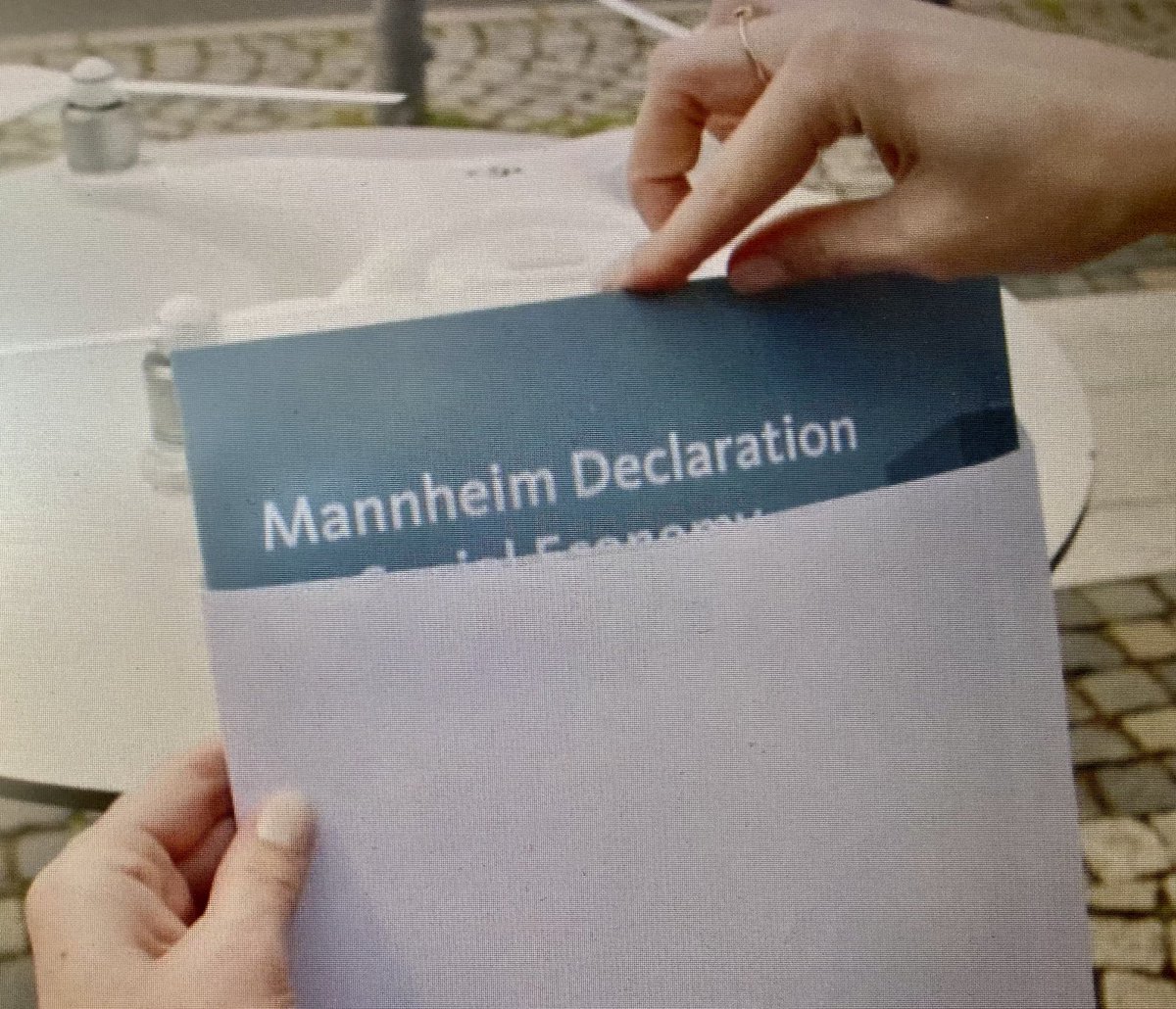FKhansari's tweet photo. 📢 🇪🇺 Le principal résultat du @euses2020 est la #MannheimDeclaration qui identifie les 1️⃣0️⃣ besoins à satisfaire pour renforcer #EconomieSociale en #EU 👉🏻 Elle alimentera les préparatifs du plan d'action EU pour l’économie sociale #SocEnt #ESS #SocIn ⤵️
https://t.co/Fhkip2SqOw https://t.co/pmWvNpyE5A