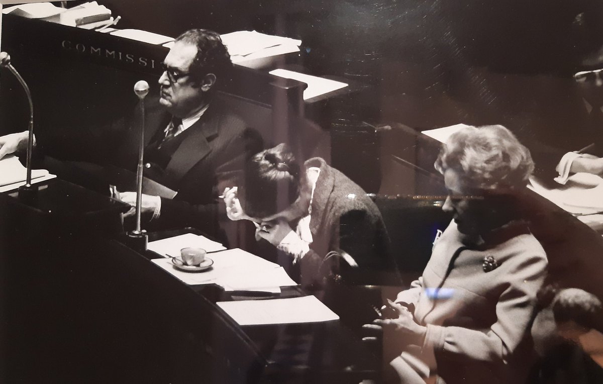 McDoucere's tweet photo. Lors de la visite de l'exposition parisienne dédiée à #SimoneVeil, émouvant d'y découvrir les photos du talentueux Philippe Ledru,artiste très investi dans le 15e. Une 20ne de ses oeuvres sont mises à l'honneur! #NousVousAimonsMadame 📸 @AgnesEvren @Philippe_Goujon @FredJacquot75 https://t.co/rbQSGzuMRP