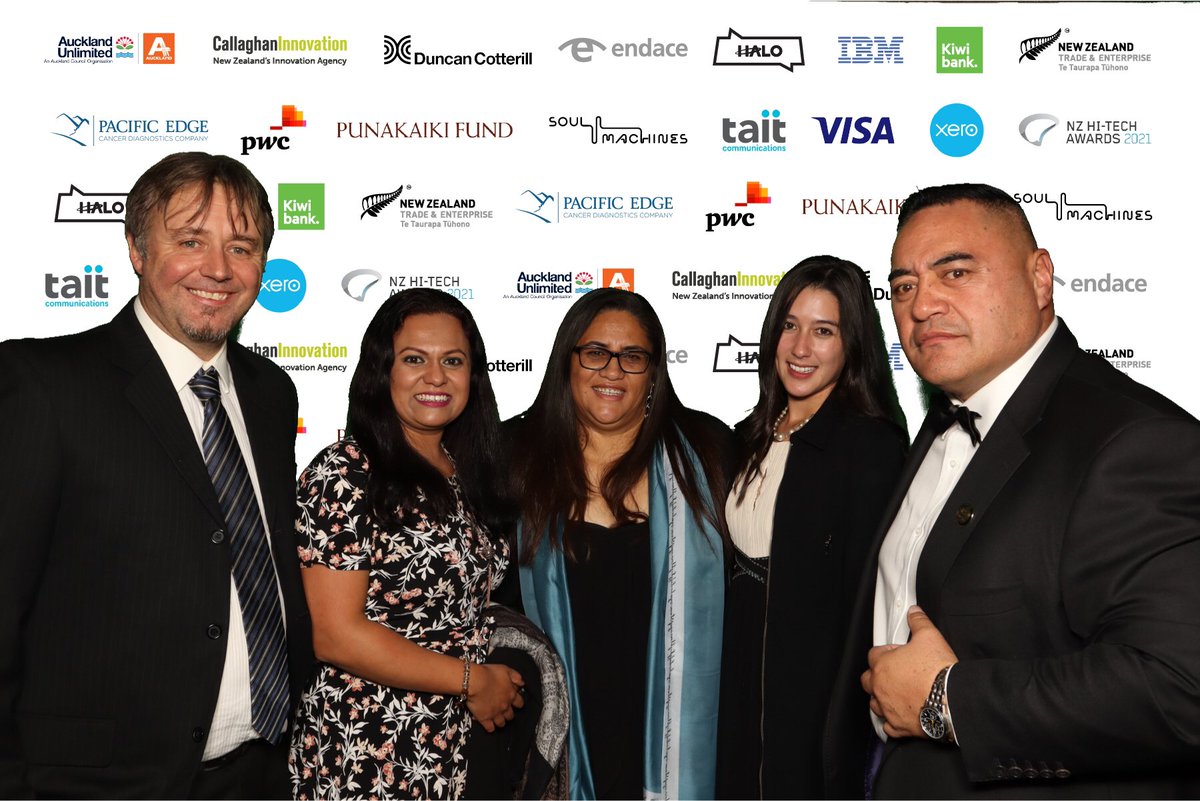 KhanAshkh's tweet photo. So much energy in the room!! #HTANZ https://t.co/z9L2H9Jloc