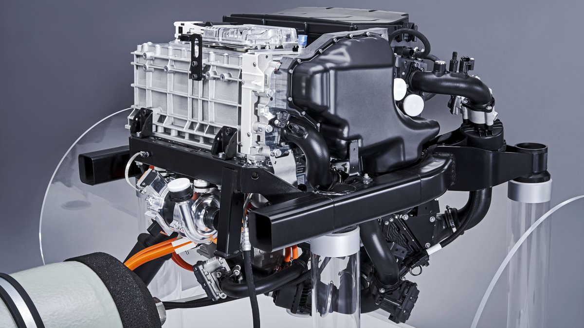 BMWGroup's tweet image. We are focusing on #hydrogen as an energy carrier for sustainable mobility, and are continuing the development of hydrogen #fuelcell technology. Following the #BMW i Hydrogen NEXT in 2022, the Neue Klasse will offer options for future hydrogen series vehicles.

@BMVi @BMWi_Bund
