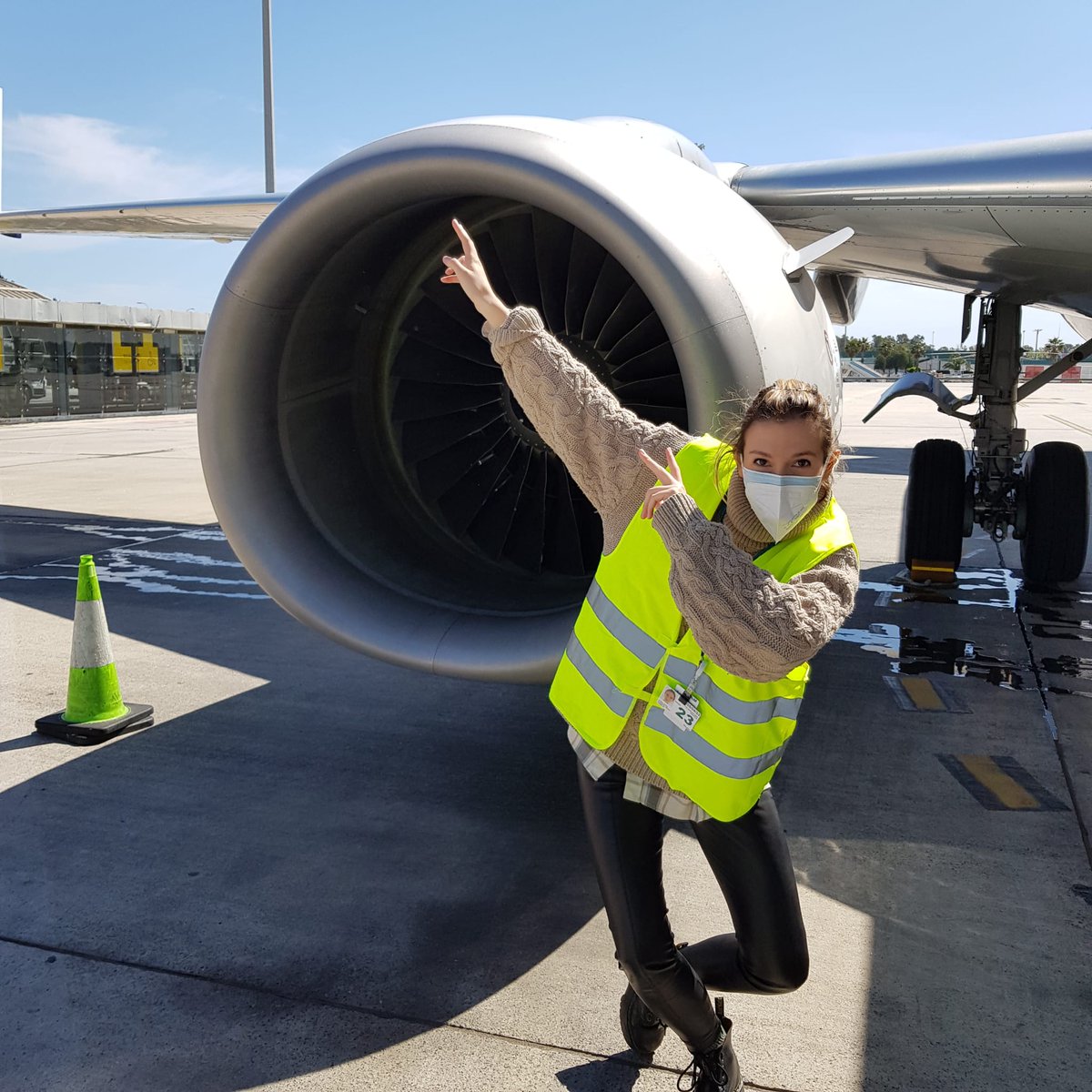 ¡Desde nuestra delegación de <a href="/Gesnaer_es/">Gesnaer</a> en el Aeropuerto de Málaga - Costa del Sol os deseamos un feliz fin de semana con las ilusiones puestas en la recuperación del tráfico aéreo para este verano!

#felizviernes #travel #aeropuertos #aeronáutica #enginner #obras