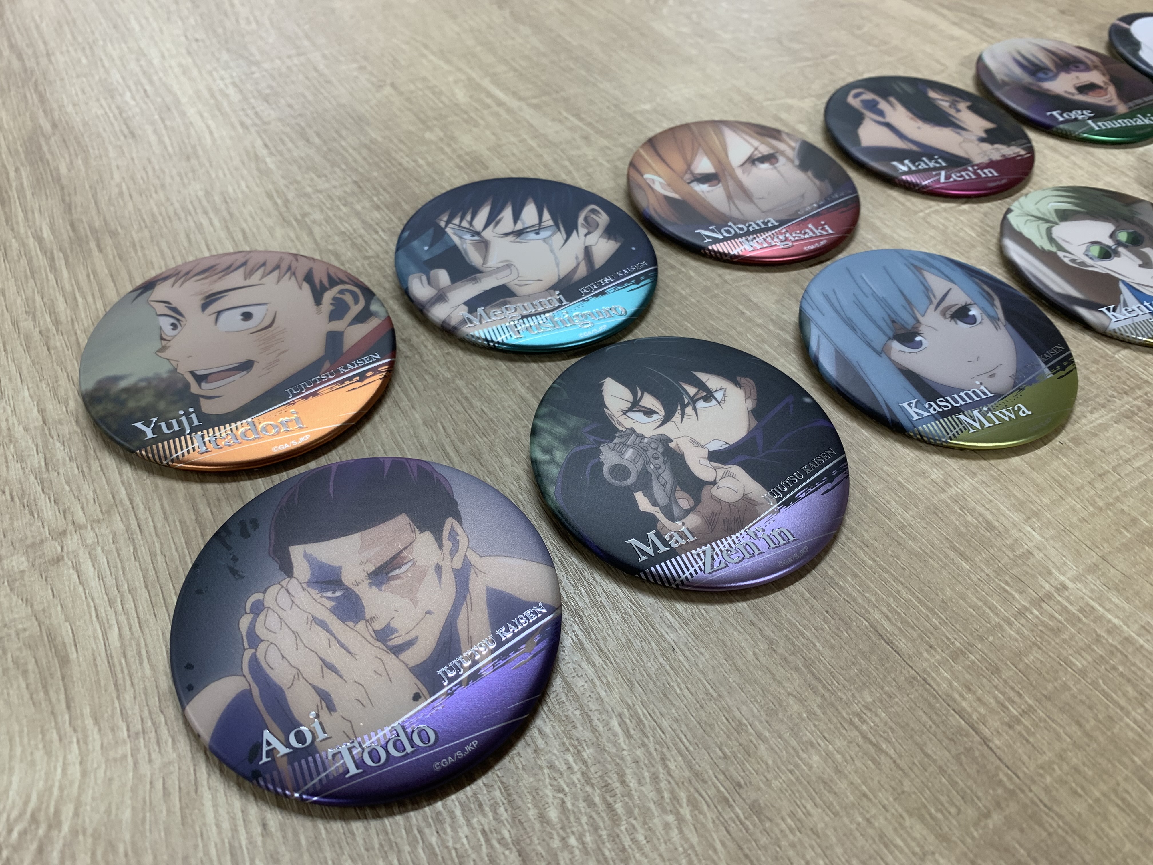 ジャンプショップ 呪術廻戦 缶バッジ4個セット EMOTIONS 五条悟