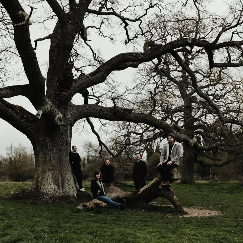 TurnUpBlog's tweet image. / STAY ON TRACK IN THE WEEKEND /

5 new firecrackers to boost your fav 48 hours.

With #COLDCAVE - #FuzzyLights - #3LittleWolves - #SunshineAndTheBlueMoon

@wefuzzylights @Silver__PR @auteurresearch @3LittleWolves1 @sunshineblumoon

Click and party... turnupthevolume.blog/2021/05/28/fiv…