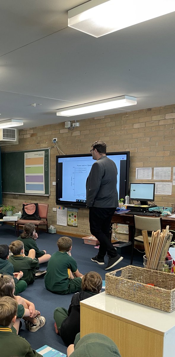 Thanks Dan from <a href="/upowr_co/">UPowr</a> for visiting <a href="/CamdenvillePS/">Camdenville Public</a> to teach us about all the amazing things you do with solar power! Lots of great learning about sustainable energy to help us with our #PBL #expertvisit 🌞💡<a href="/PossumsCPS2021/">Possums CPS</a>