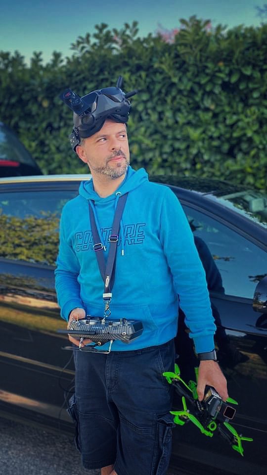 RRecupa's tweet photo. Le Château de Salmaise 
Bourgogne - France 🇫🇷 
Photo prise lors du tournage pour l’association des Voies Romaines en prévision du Festival La Salamandre Noire.
.
.
.

.
#enpresta #presta #pics #rsvision21 #castle #chateaudesalmaise #salmaise #bourgogne https://t.co/2Cp0KrDuQ1