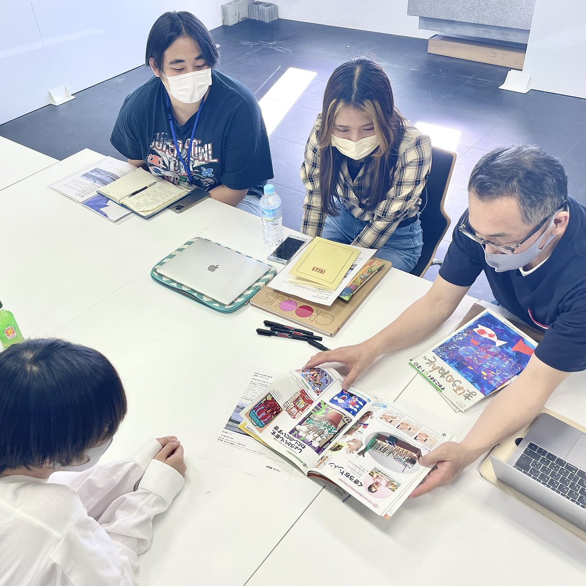 T__HONMA's tweet photo. Kicking off today. Looking forward to free and exciting ideas.
#FFEE #TUAD #design #東北芸術工科大学 https://t.co/b8f8jIF1y5