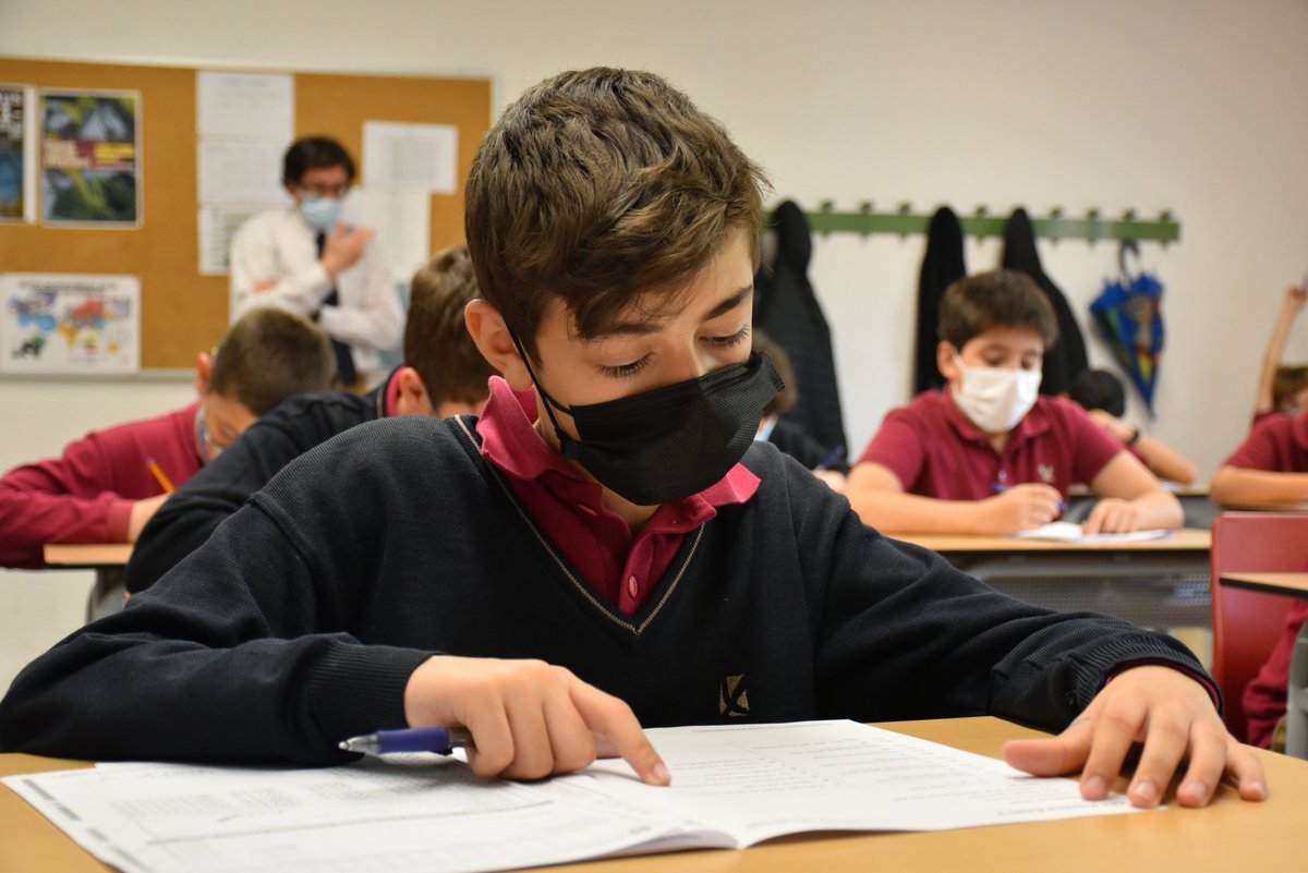 xaloc_edu's tweet photo. Des d'ahir a primera hora del matí fins al dimecres dia 2 de juny, els alumnes de 1r, 2n i 3r ESO realitzen els últims exàmens trimestrals del curs!
Ànims i molta sort a tots, nois!🙇♂️📑💪
#Exàmens #Trimestrals #RectaFinal #Xaloc https://t.co/AhBteAXJS5