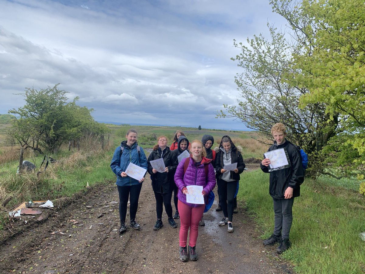 JenLafferty2's tweet photo. #mapreadingweek lots of our young people from different groups working on different awards looking at maps, scales and symbols @wishawshotts @CldKirsty @NLCYouthwork @NorthLan_DofE https://t.co/riueY5Gdd8