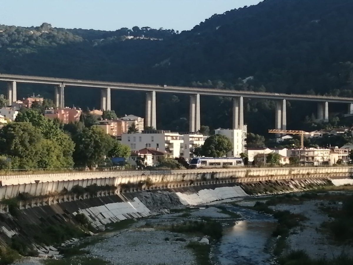 PatriceBenoit06's tweet photo. Candidat sur le canton #Nice7 aux #departementales2021, je me suis rendu à la cérémonie de la journée de la Resistance à la #Trinité06 pour saluer le maire @ladislaspolski qui fête les 1 an de son installation
Salutation aux adversaires républicains au passage🗳
@actualites_nrv https://t.co/t6qnqKww6N