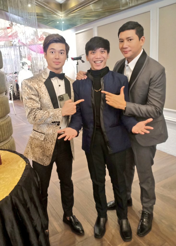 AKInfinities's tweet photo. HAPPIEST 1ST ANNIVERSARY TO US, AKINFINITIES!!! ❤️

The founders of our family!
@akitorres2020 @jolemava @carlomorris18 

If not because fo them, we are not family. Lovelots 😍 https://t.co/M9JFYtHpmE