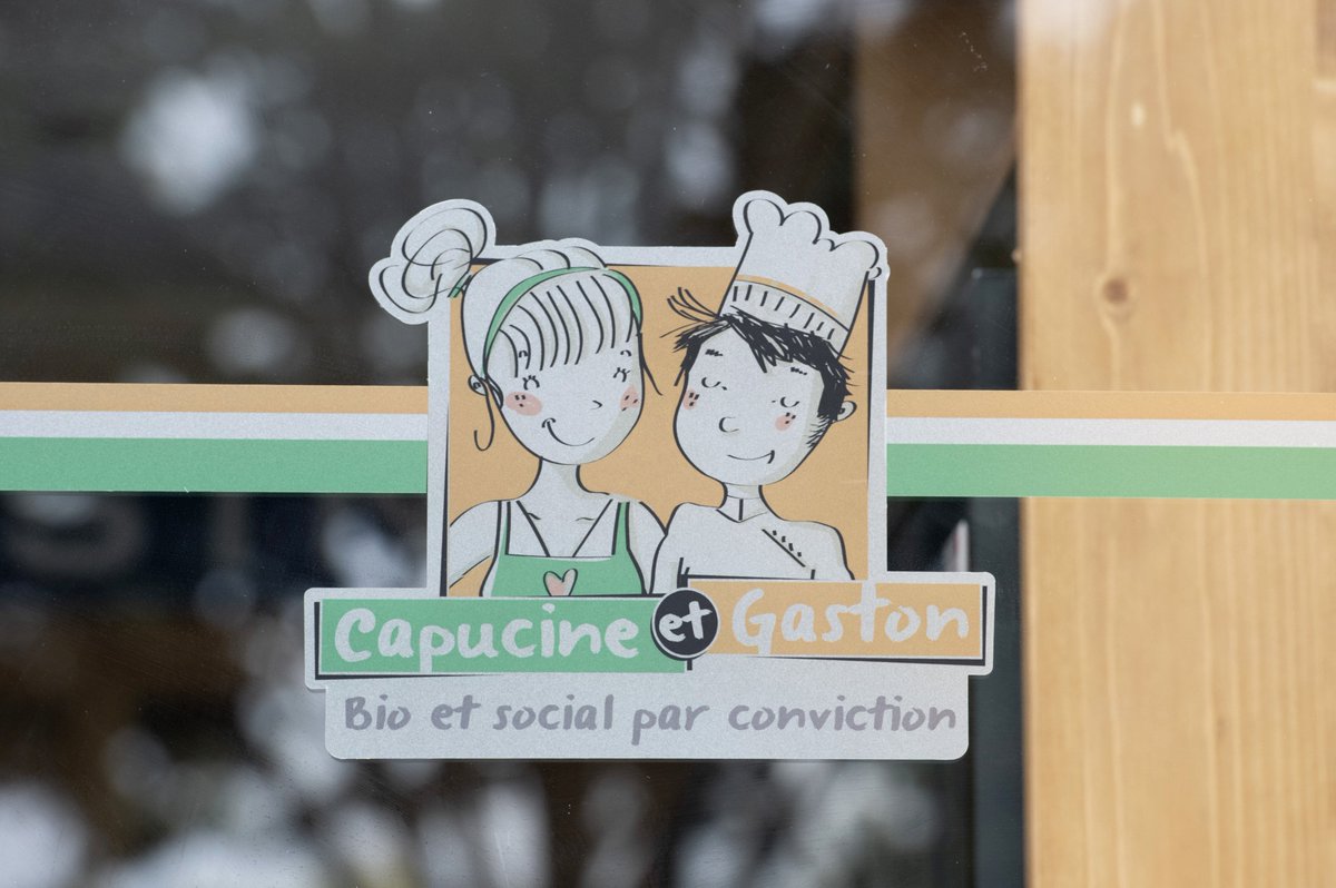 Capucine_Gaston's tweet photo. En choisissant Capucine et Gaston, vous contribuez à la #formation et à l’#insertion de jeunes en situation de #handicap. 
Nous croyons en une #cuisine saine et #responsable, nous utilisons exclusivement des produits #bio et de #saison en privilégiant les fournisseurs #locaux. https://t.co/Klqu0hO0RP