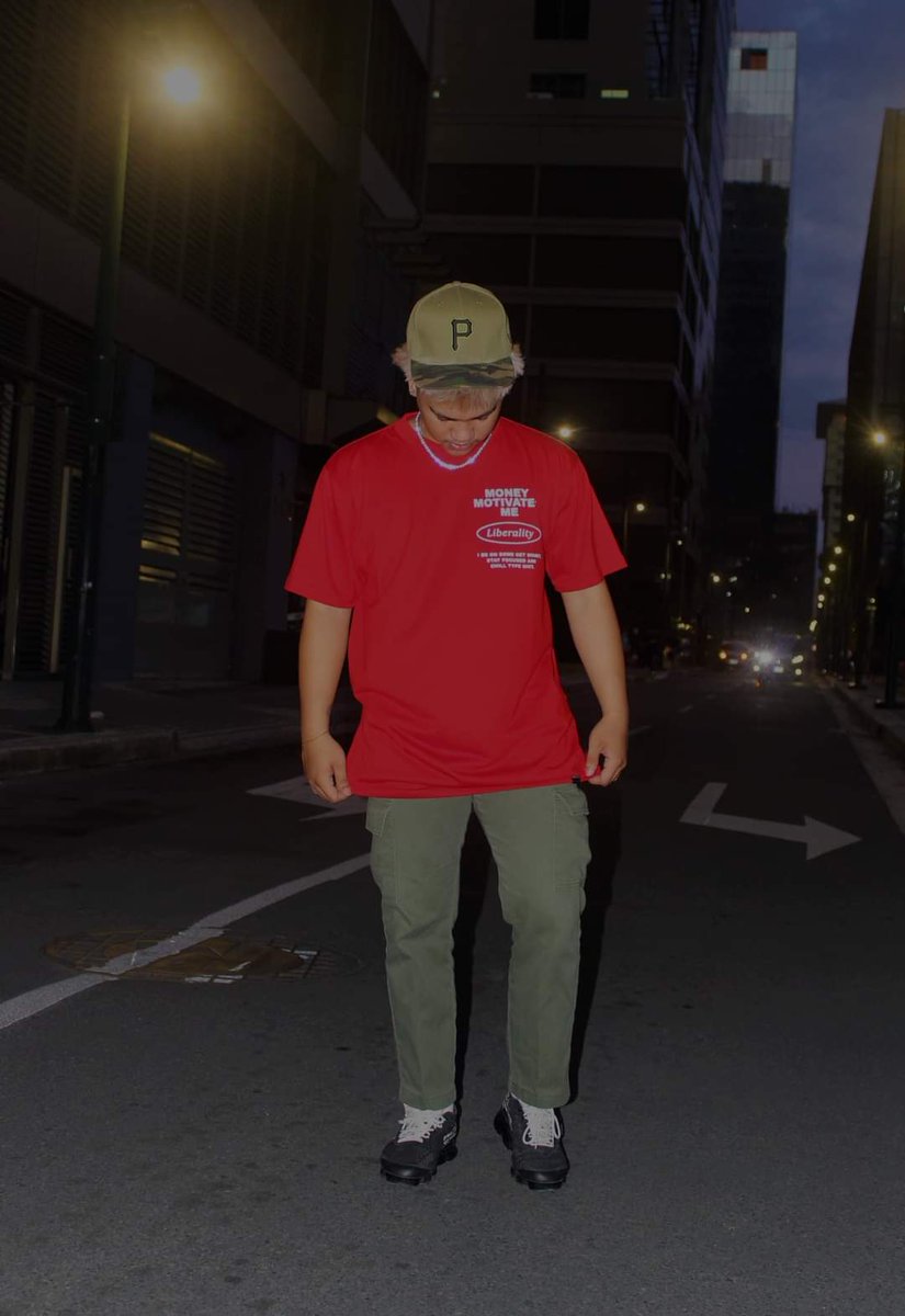 liberality_'s tweet photo. STILL AVAILABLE | LIBERALITY 

"MONEY MOTIVATES ME" 🔴

400PHP

Sizes Available: S - 2XL

📸: Rasheen Florida

(FREE DELIVERY AROUND PASIG) https://t.co/KYMASTaZdT