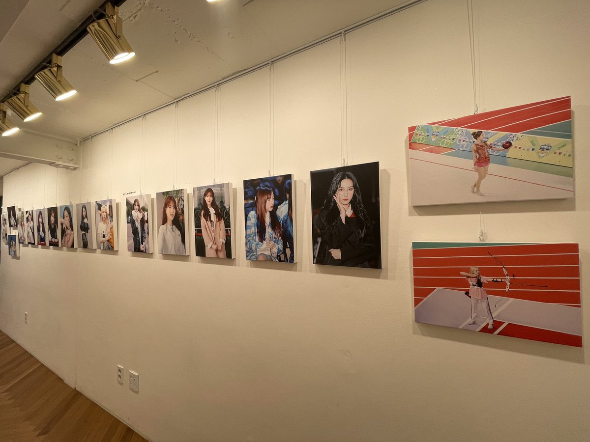 seoranghae0527's tweet photo. 퇴근 일찍 해서 여유롭게 주여니보러 갈 수 있어서 좋았당♥ 
#시퀀스의_주연은_은서
#우정_삶의_주연_은서야_생일축하해 https://t.co/JhEa1LY6bL
