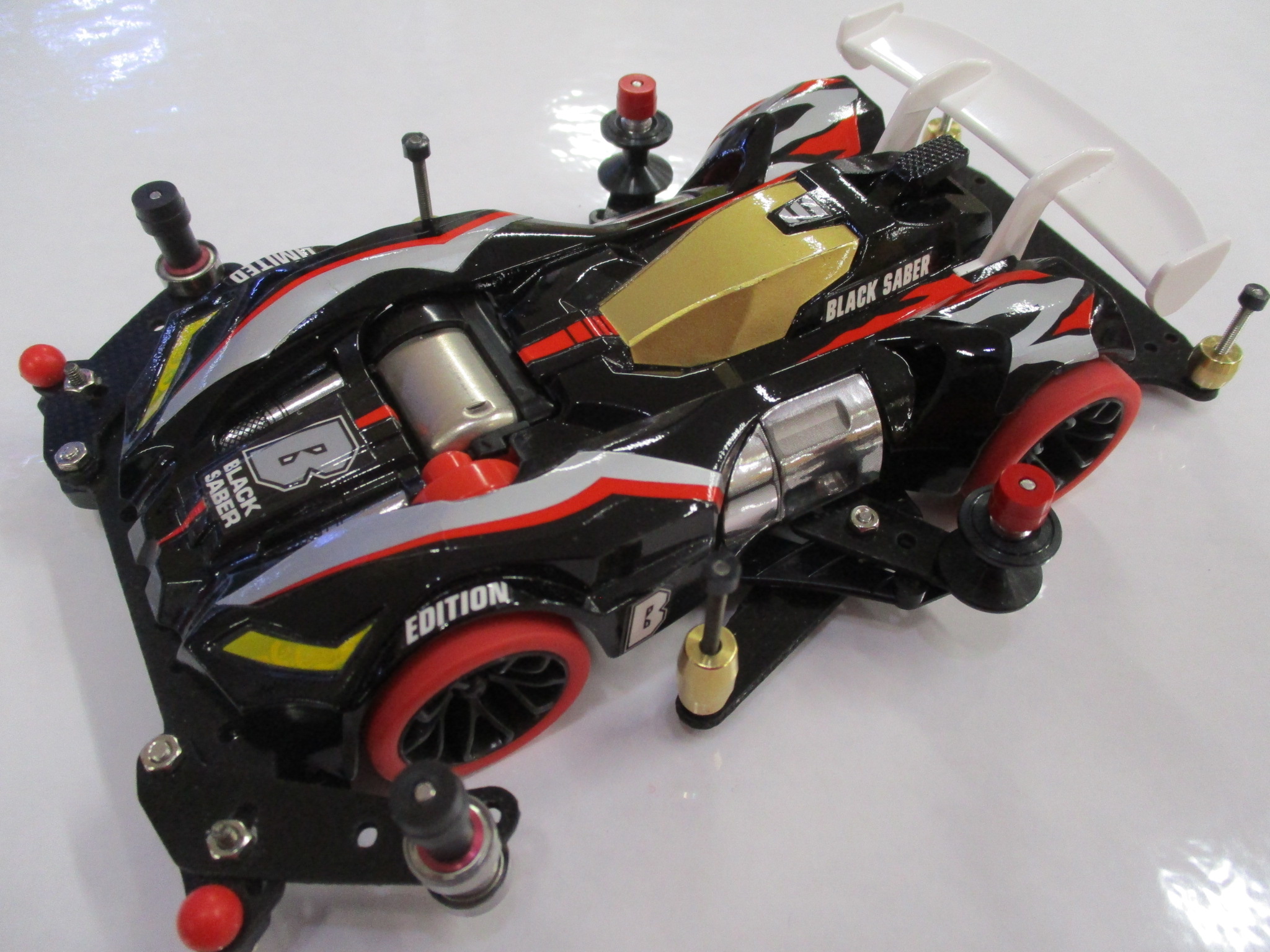 なぐちゃんぱ様◎ミニ四駆カスタム　タミヤ　ビートマグナム　B-MAX カーボン なぐちゃんぱ様◎ミニ四駆カスタム タミヤ ビートマグナム B-MAX