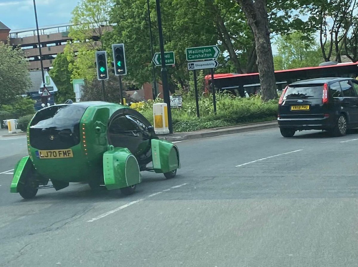 JA_Autos's tweet image. #FuturisticFriday #Robocar Spotted in a street near us 😳#TwitterCarClub #FridayThoughts #fridaymorning #sutton @Tagsterltd @logbooked @YouLikeCarsUK @AVC_Leasing @Lease4Less @MotorMistress @TisI_LeClerc @RJefferds @jasonryan7769 @SimonMoffat7 @Henshalls @Flyin18T @CrienaLDavies