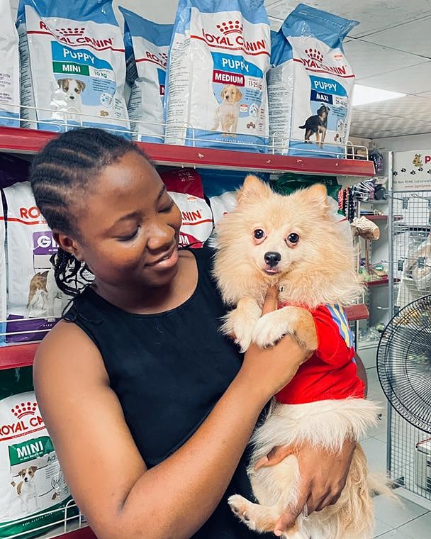 MoreTml's tweet photo. TGIF TO U OUR DEAREST CUSTOMERS💗👏.  We appreciate your patronage and will always keep our promise to deliver quality and best services .

#waggspurrsmore
#TGIF
#happycustomers https://t.co/r1paxj2ZBy