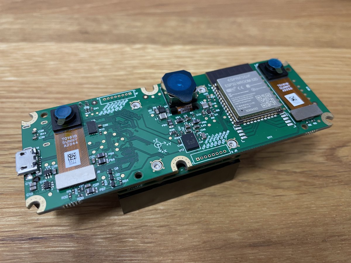 Kousaku_Kiroku's tweet image. ついに届いた！
使いこなせるかな…
#OAK #OpenCV_AI_Kit